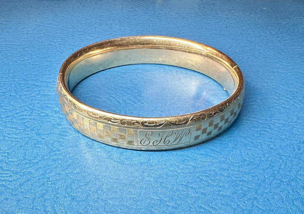 Vintage MH&Co. Gold Shell Bracelet Cuff With Hinge Clasp