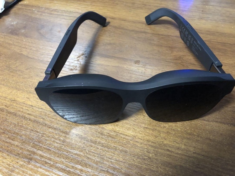 Xreal Air2Pro Smart Glasses in Sleek Black – Next-Gen AR Experience