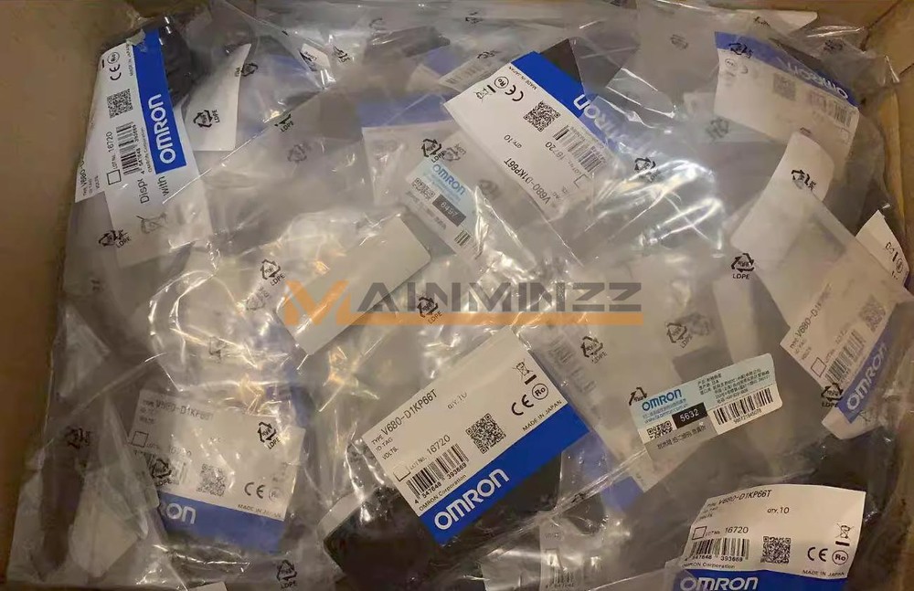 One New OMRON V680-D1KP66T