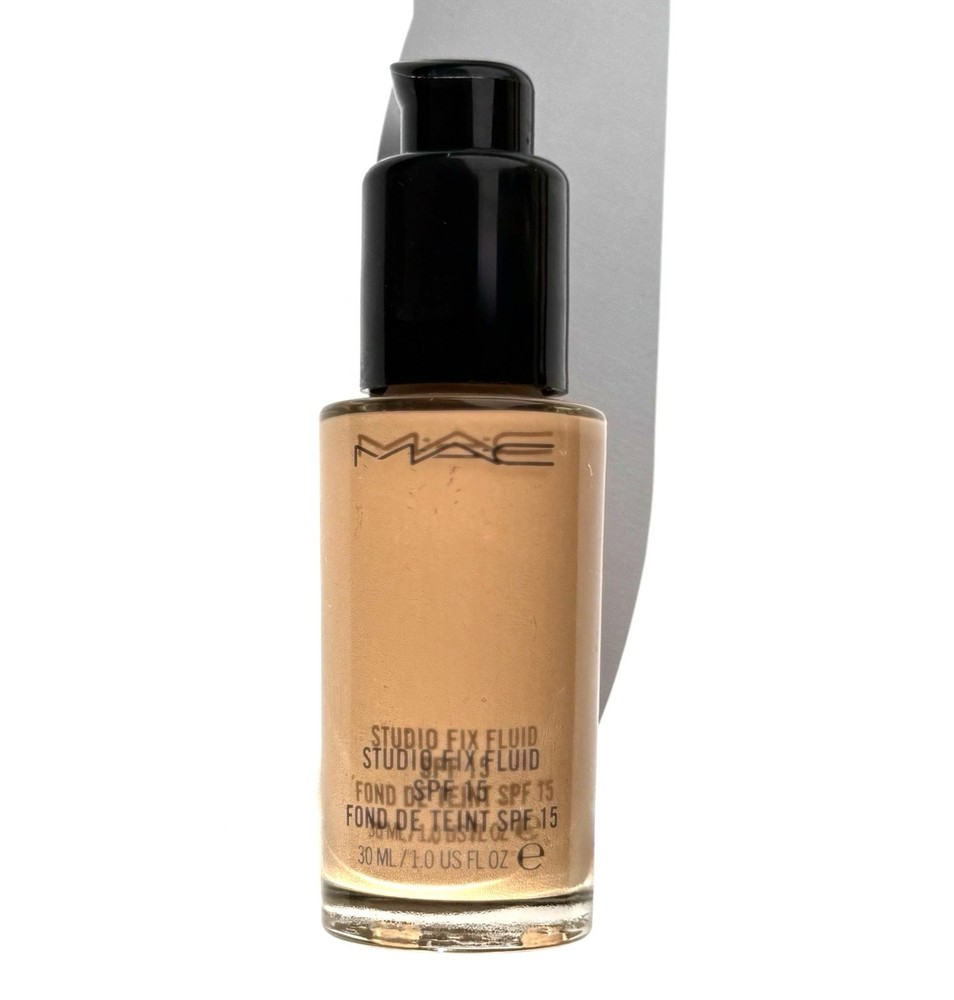 MAC Studio Fix Fluid SPF15 Foundation NW30 30ml