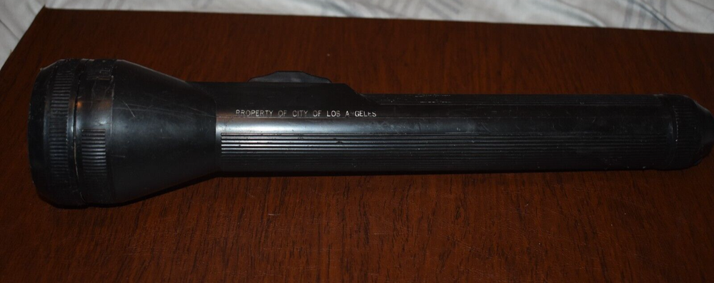 VINTAGE BRIGHTSTAR 6900 FLASHLIGHT BLACK 16'' 5 D CELL ISSUED U.S.A. MADE