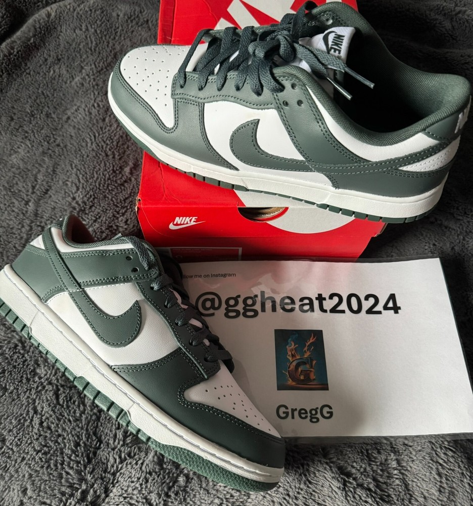 Size 9 - Nike Dunk Low Vintage Green New