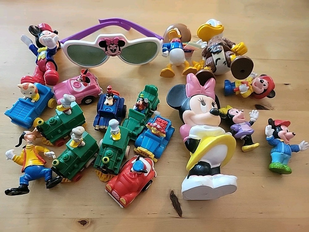 Mickey Mouse  friends figurines Cars Happy Meal Donald Duck Mini Glasses Lot