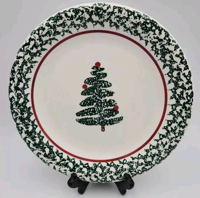 4 Furio Christmas Tree Star Dinner Plates 10.5