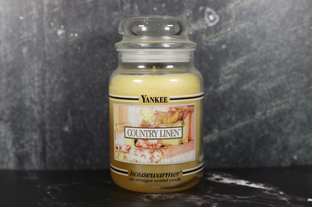Yankee Candle 22 oz Rare Beauty Country Linen Black Band Unburned