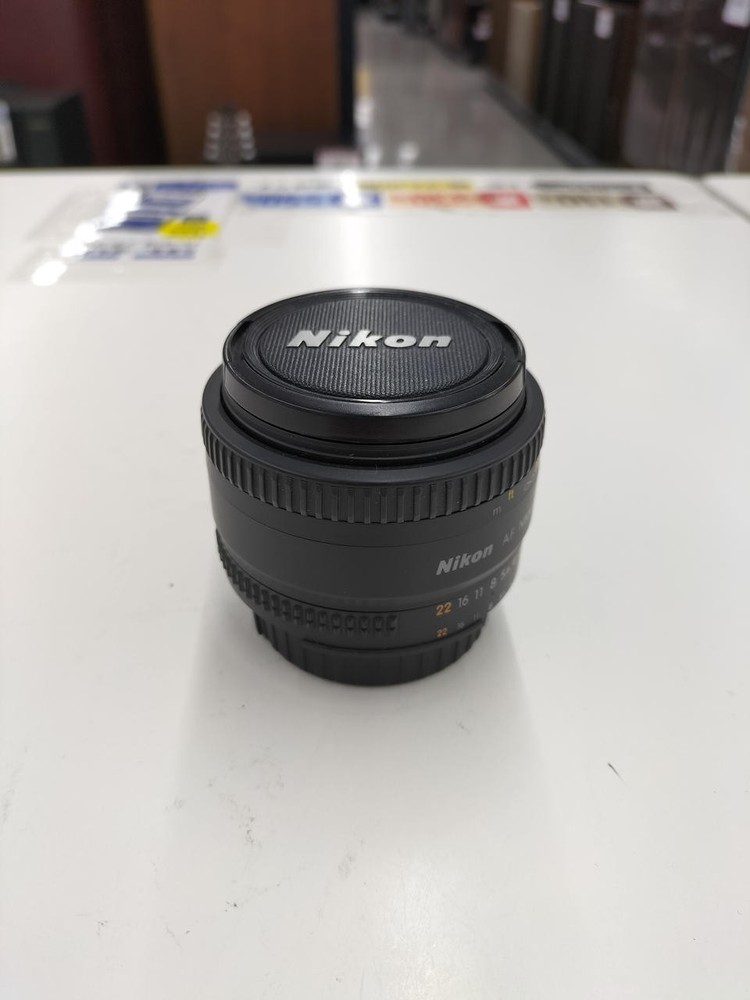Nikon AF Nikkor 50mm F1.8D Lens Fast Compact Lightweight Used