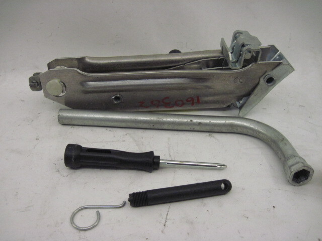 Used 2004 Audi A6 Floor Jack in Excellent Condition Grade A