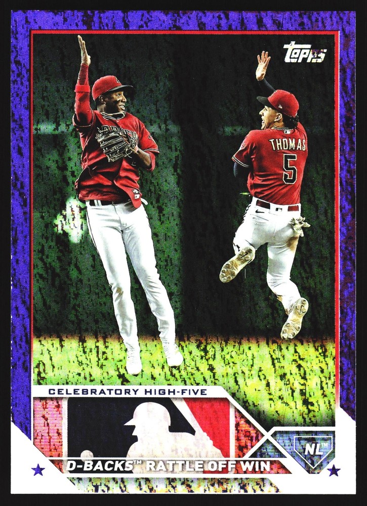 Celebratory High-Five #/799 lámina púrpura 2023 Topps Arizona Diamondbacks SN