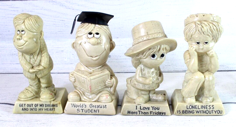 Lot Of 4 R & W Berries Company Statues Figurines Love Loneliness Dreams Student