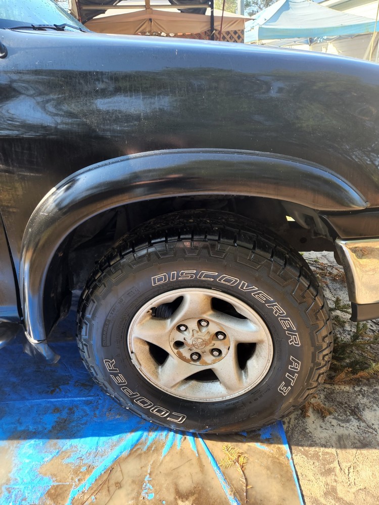 2000 Toyota Tundra Limited Double Cab Passenger Side Front OEM Wheel Flare