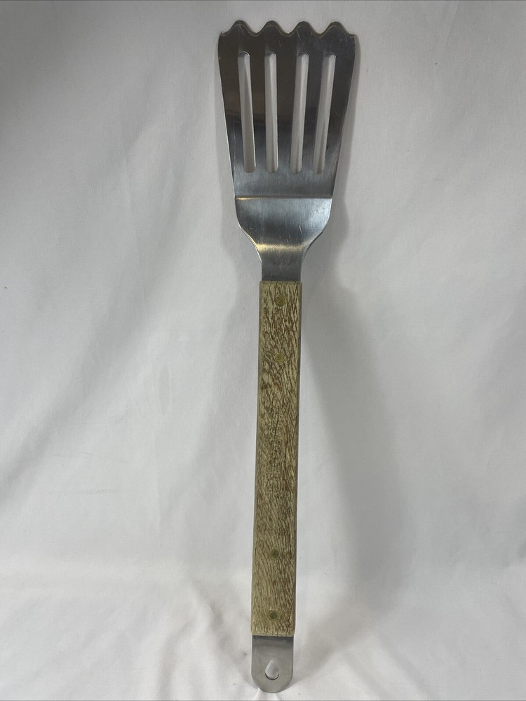 Ducane Wavy Gilling Spatula Wood Handle