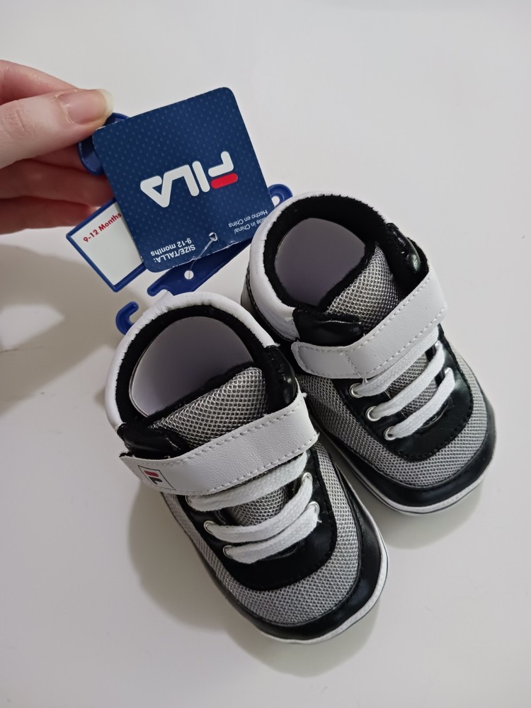 Fila 9-12 Months Black + White Baby Sneakers Soft Shoes NWT Scuff Marks