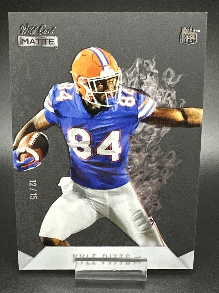 Tarjeta de calor de novato de fútbol americano mate comodín KYLE PITTS 2021/15 Falcons RC