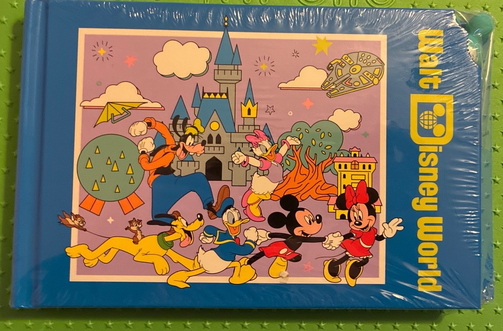 Walt Disney World Mickey Mouse and Friends Play in the Park Autograph Book