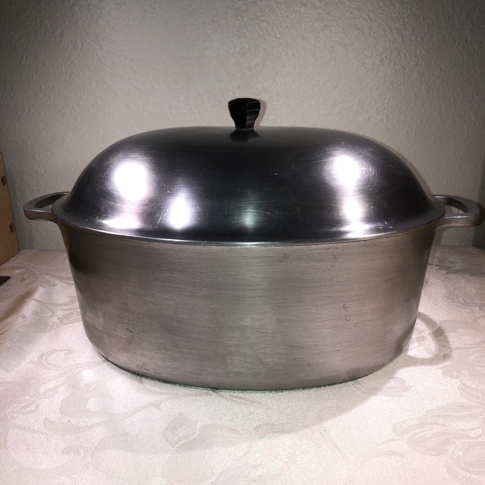VTG Majestic Large Cast Aluminum Roaster with Domed Lid - Preowned
