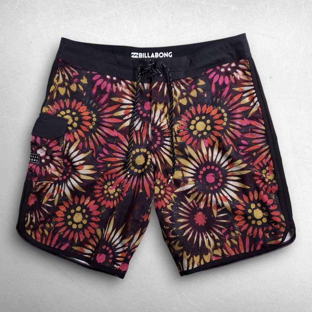Billabong Airlite 73 Swim Trunks Board Shorts Men 31 Floral Cargo Pocket Beach