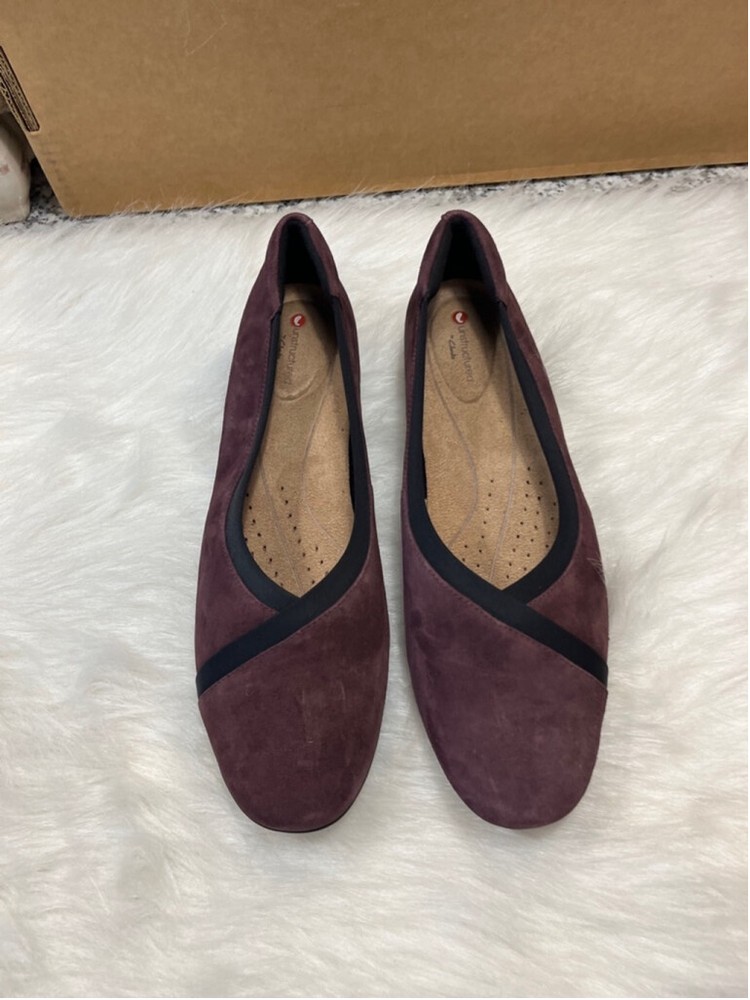 Clarks Darcey Ease Women's Aubergine Suede Loafers Size 9.5W