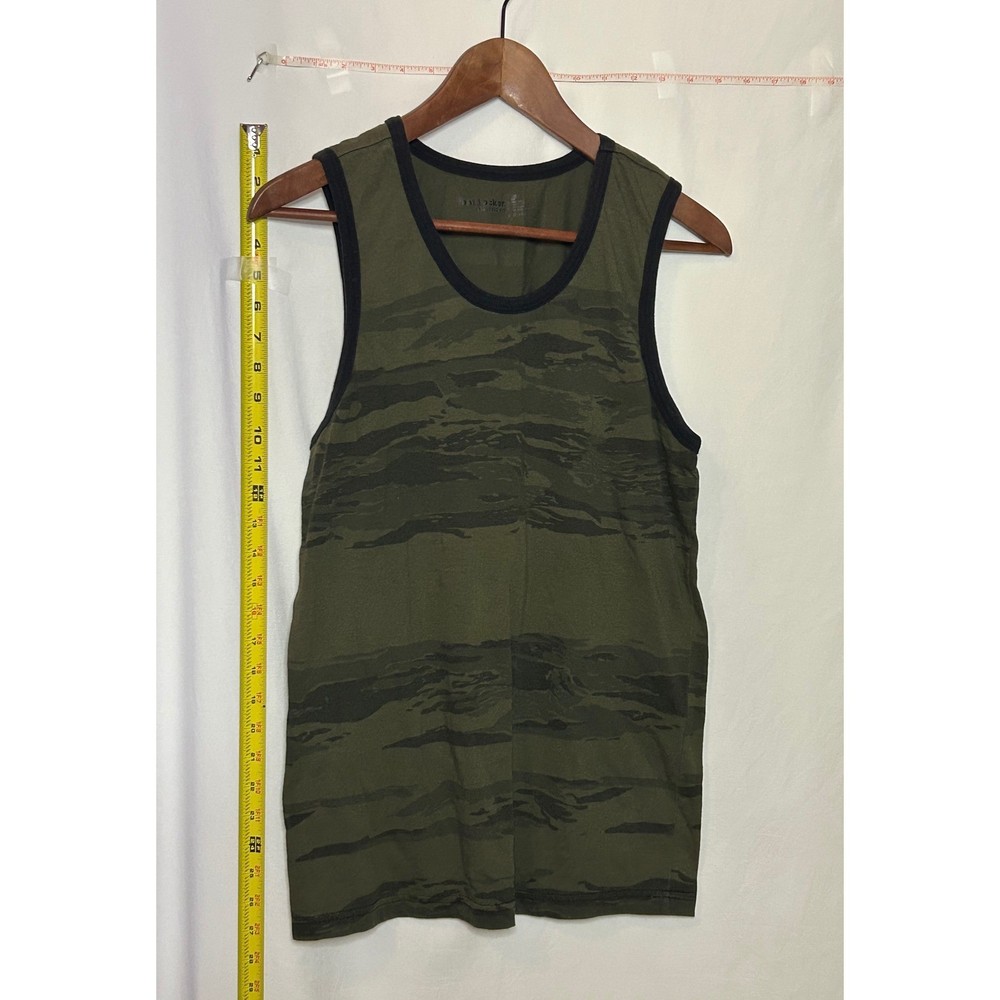 Foot Locker Athletic Fit Mens Tank Top Green Camo Size M