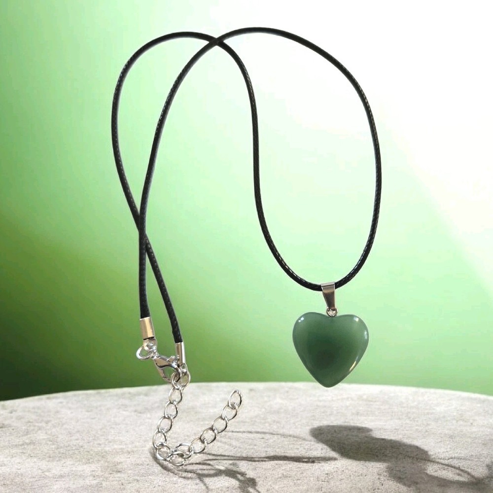 Green Jade Heart Crystal Pendant Necklace Healing Stone Jewelry