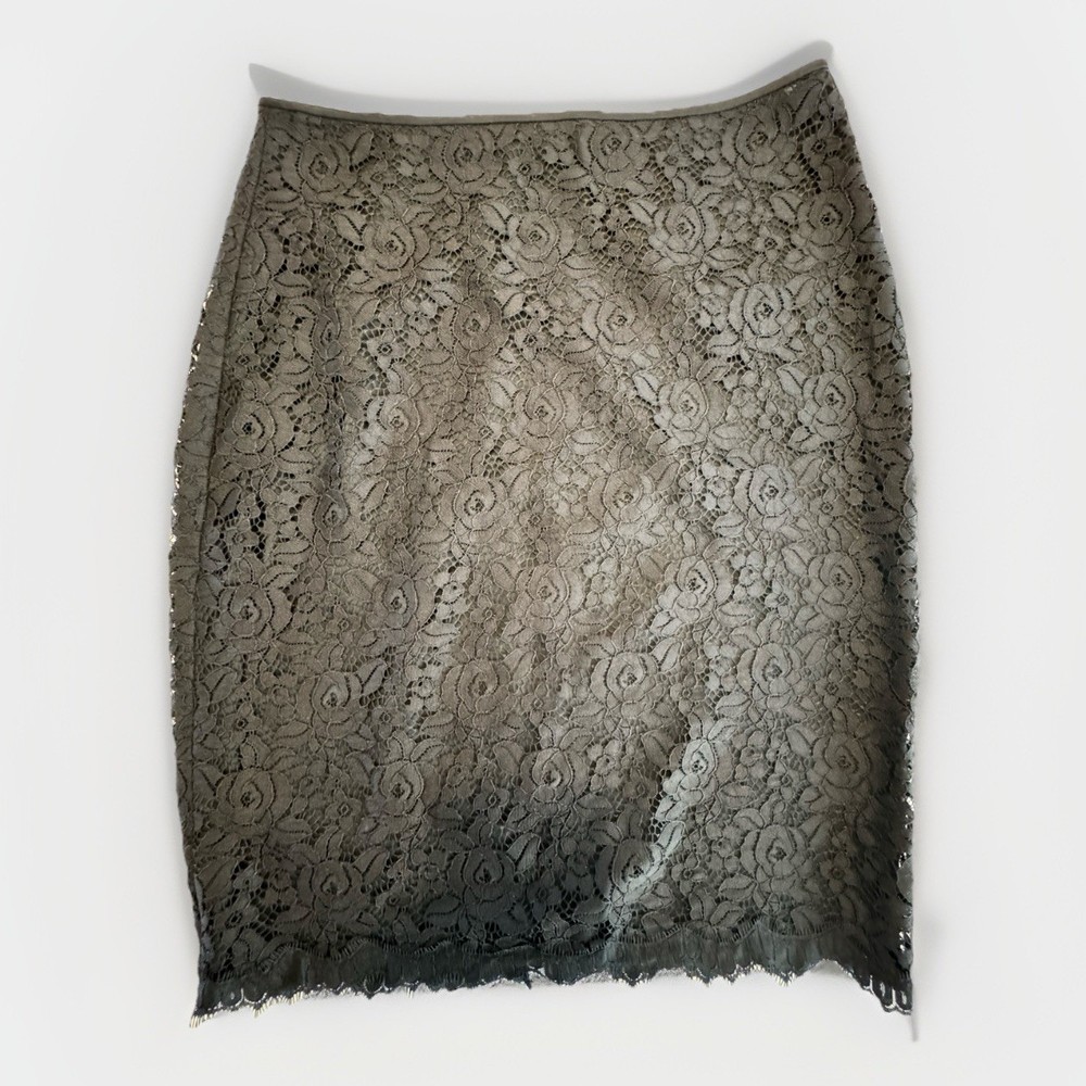 Diane von Furstenberg skirt Women Size 2 Black Lace Skirt