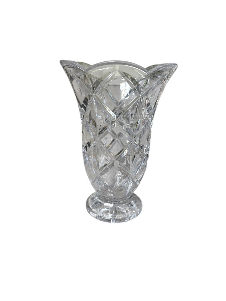 Marquis by Waterford Amway Crystal Vase with Scalloped Rim and Diamond Cuts 8 Inch