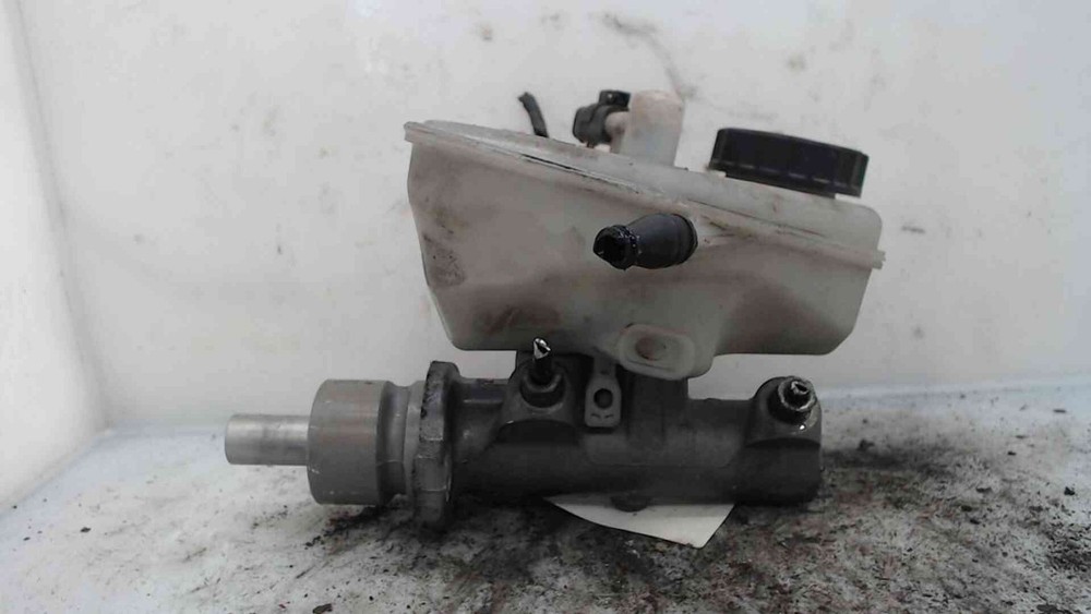Peugeot 406 4601J8 brake master cylinder