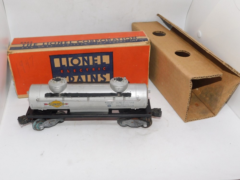 Vintage Lionel O Gauge No 2465 Sunoco 2 Dome Tank Car with Original Box Sleeve
