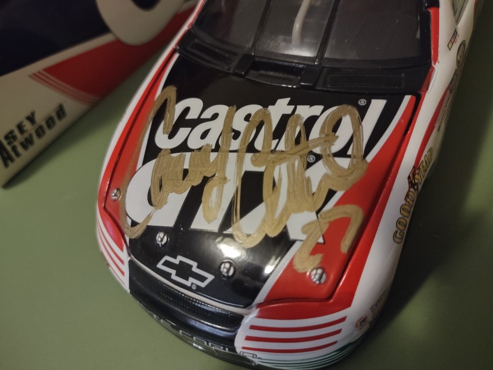 1999 Casey Atwood #27 Castrol GTX 1:24 Diecast Car Limited Edition 1 of 6,312