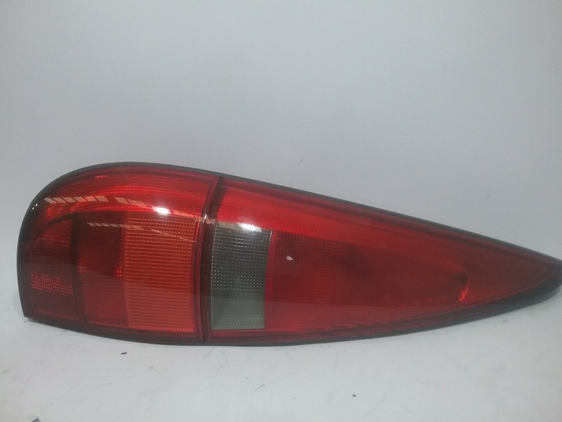 087251 left taillight Renault Laguna Grand Tour K56 1995 1338060