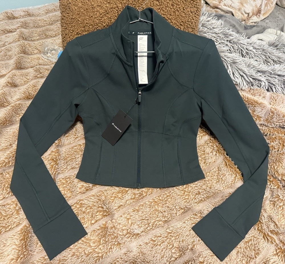 Fabletics XS Corset Crop Hunter Green Long Sleeve Top, NWT !!  Cute!