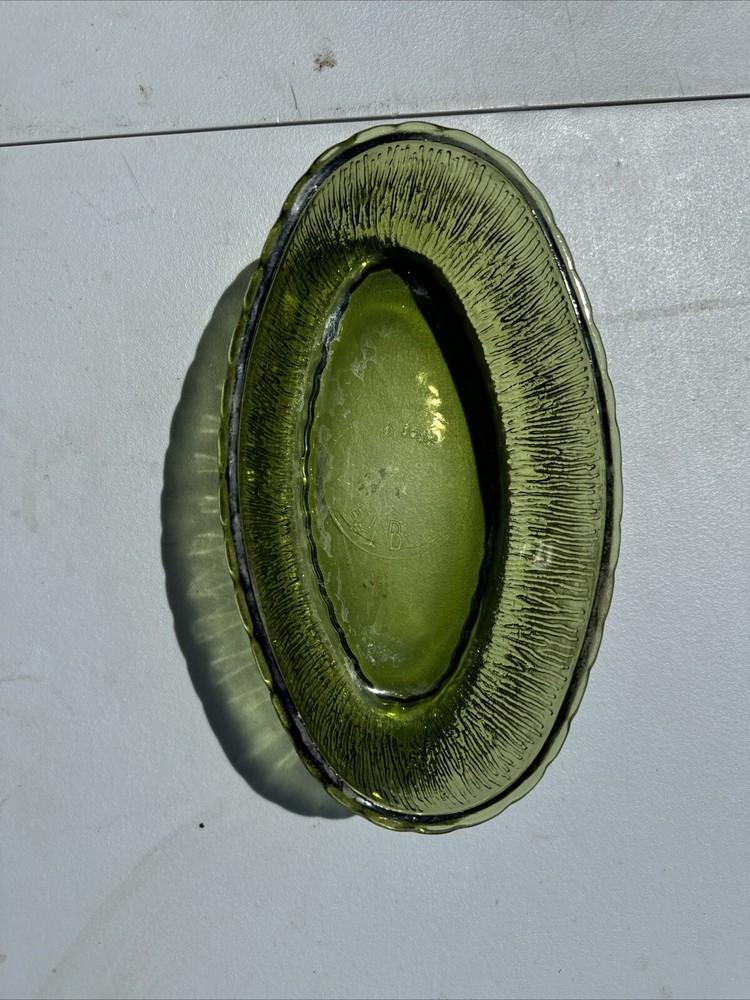 Vintage 1975 FTD Green Glass Woodgrain Ribbed Oval Dish Candy Bowl Excellent Condition