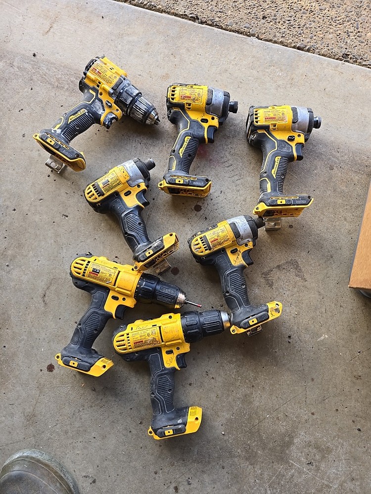 DeWalt 20V DCF885 Driver Dcd794 Dcd771 Dcf809 4 Charger Lot