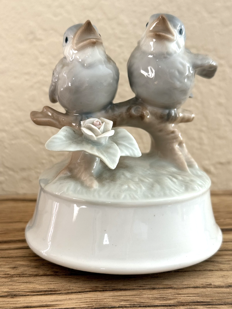 Porcelain Birds with Flower Otagiri Music Box Plays Lovely Tunes