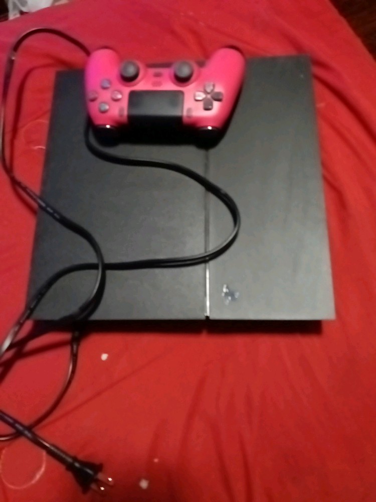 Sony PlayStation 4 500 GB Home Console Bundle with 1 Game