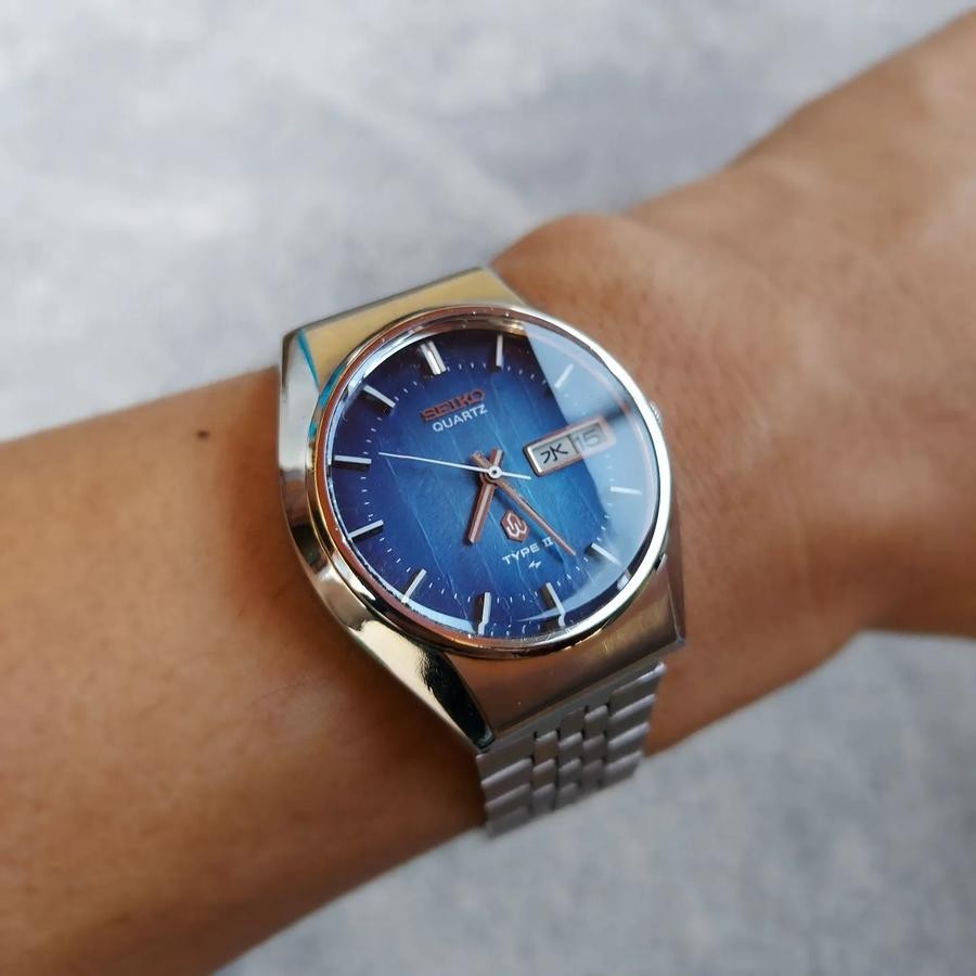 Vintage Seiko Quartz Type II Blue Day Date Stainless Steel Men Watch Rare