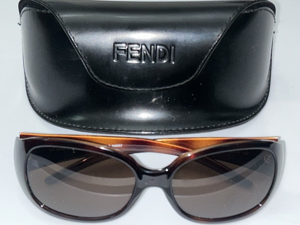 Fendi Luxury Sunglasses for Women and Men Stylish UV Protection