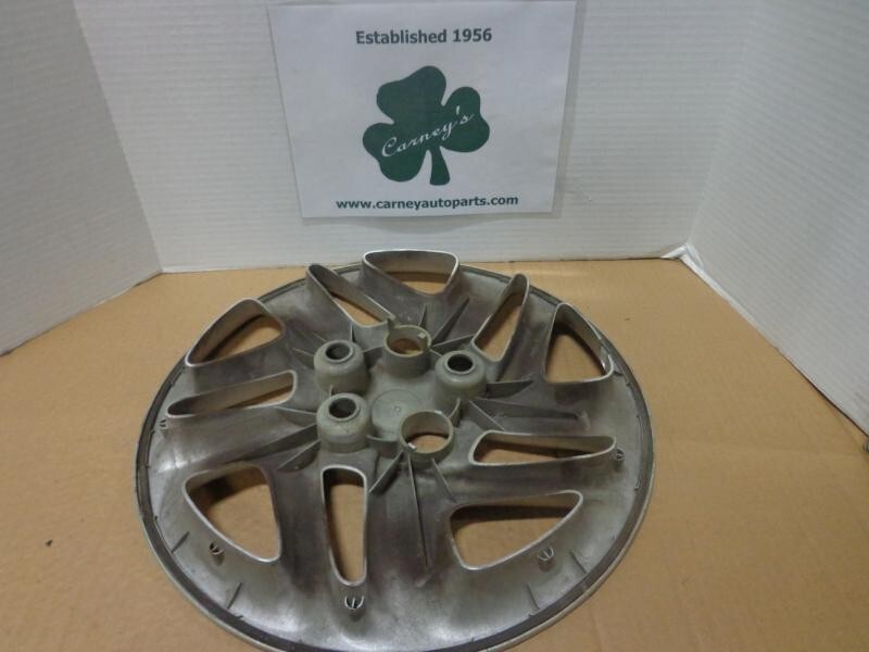 Wheel Cover HubCap 10 Spoke Swirl Fits 98-01 INTREPID 690788