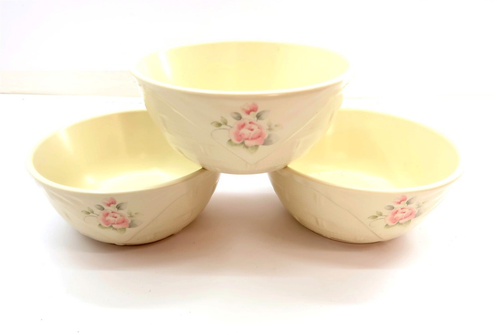 Vintage Pfaltzgraff Tea Rose 7.25