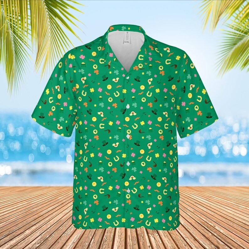 St Patricks Day Hawaiian Shirt Irish Shamrock Green Party Aloha Men's Gift