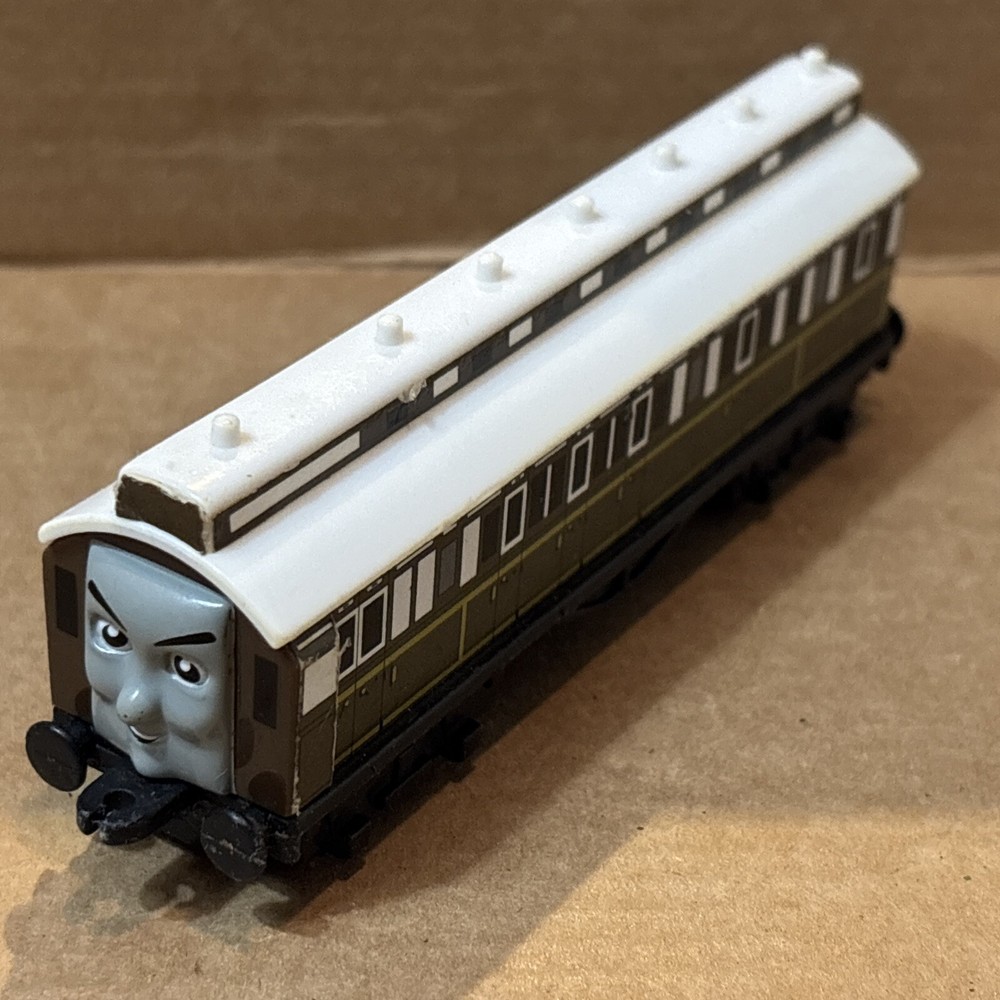 Old Slow Coach - Ertl Thomas & Friends Railway Train Tank Engine - NICE! 2001