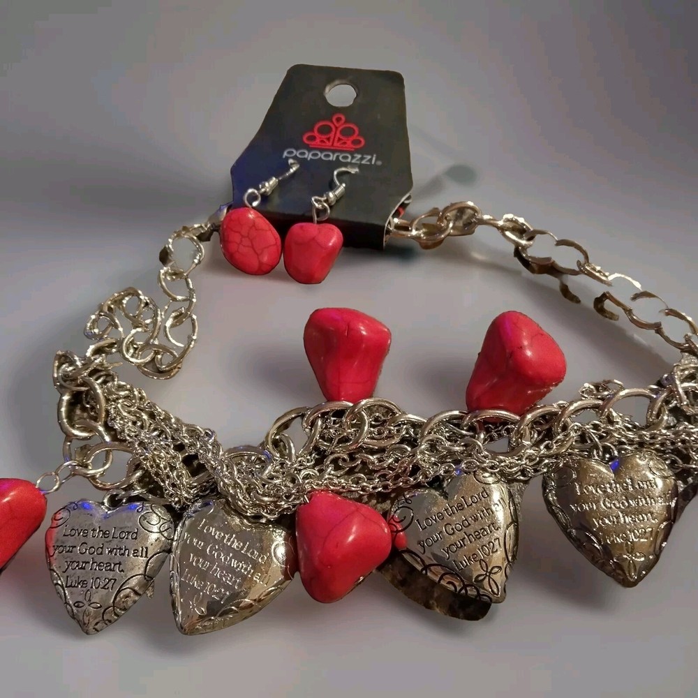 Juego de collar Paparazzi Cambio de Corazón Rosa Howlita Corazón Plata Lucas 10:27 Nuevo con etiquetas