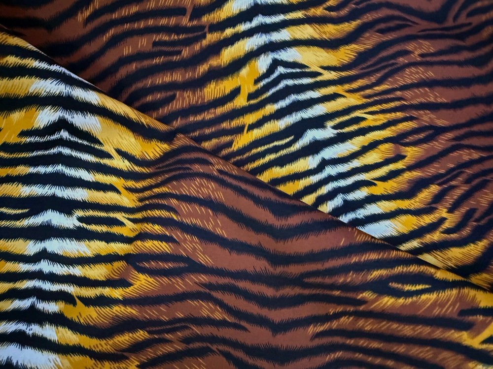 Tiger stripe Pattern Animal Cheetah Print Cotton Fabric Sewing Crafting BTY