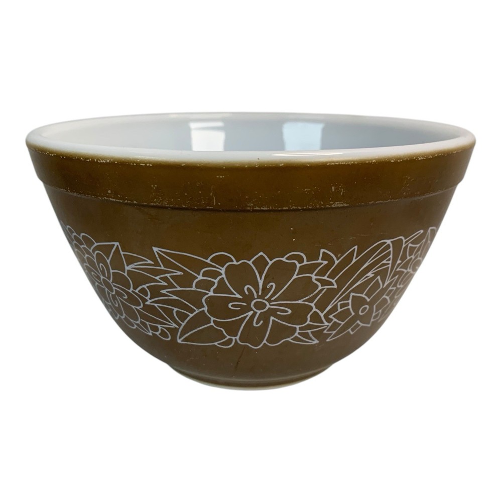 Pyrex Woodland Brown 750ml Mixing Bowl with White Floral Design
