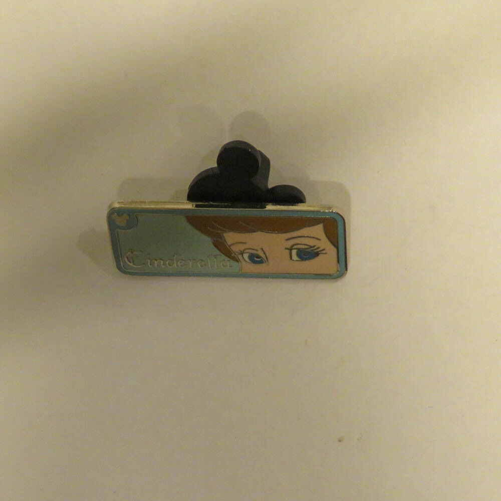 Disney WDW  Hidden Mickey 2007  2  Rear View Mirror   Cinderella Pin