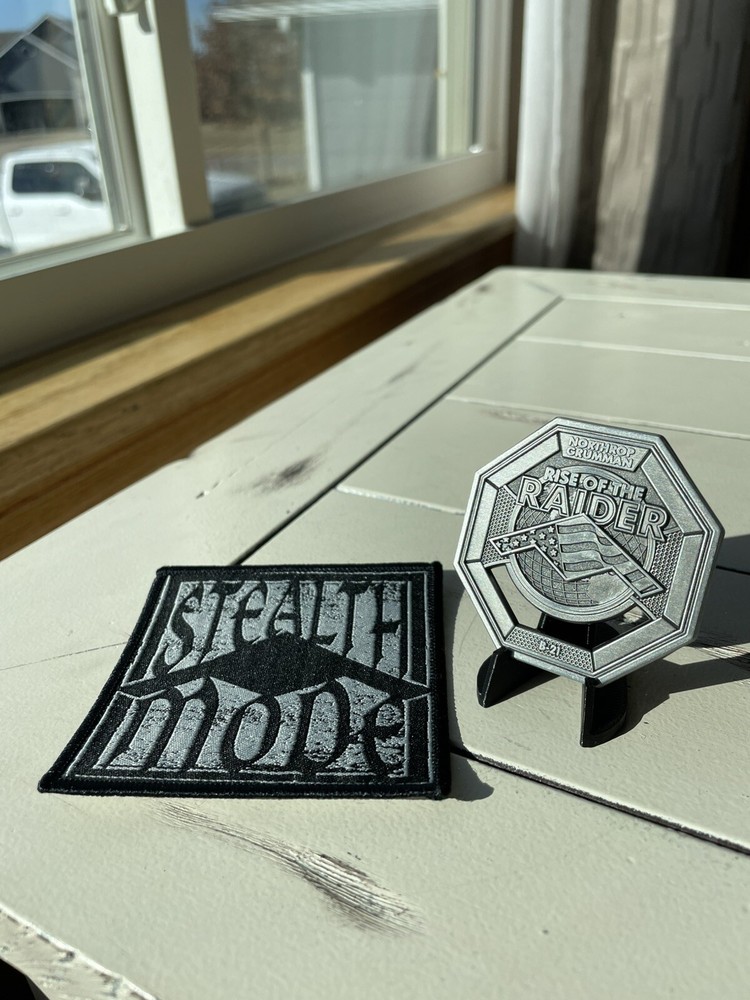 Northrop Grumman B-21 Raider Roll Out Dec. 2022 Rare Challenge Coin, & Patch