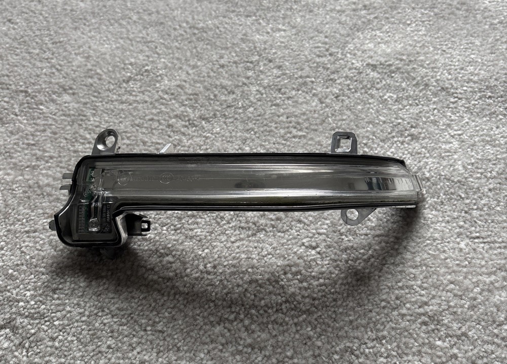 GENUINE BMW F30 F31 F20 F21 PASSENGER SIDE MIRROR LEFT SIGNAL INDICATOR 7280771