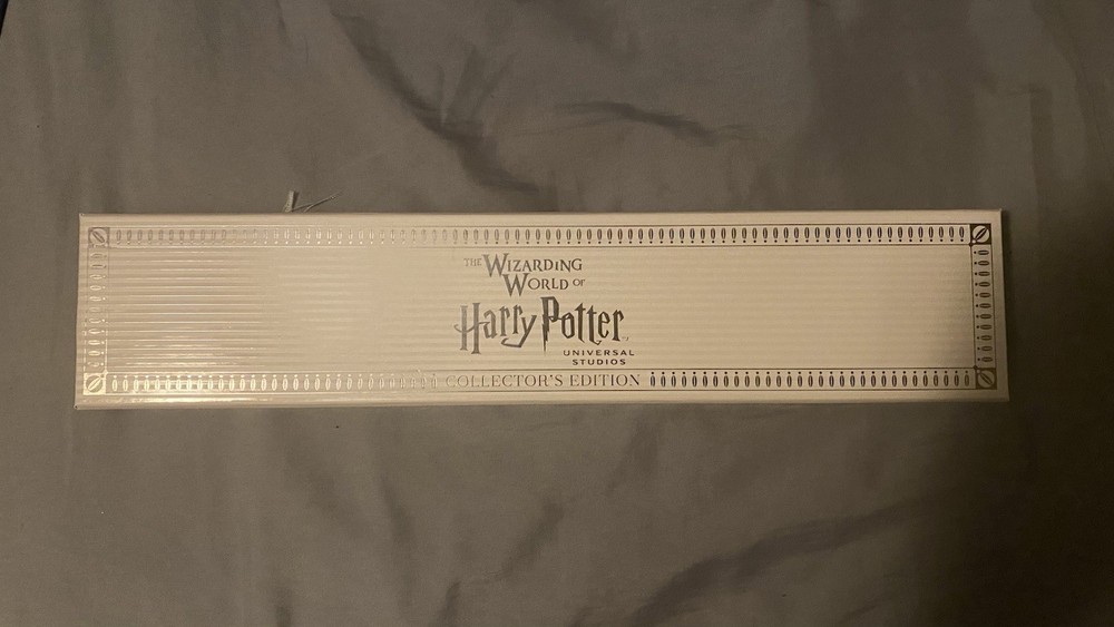 Harry Potter Interactive Wand 2023 Collector’s Edition – Universal Studios Exclusive