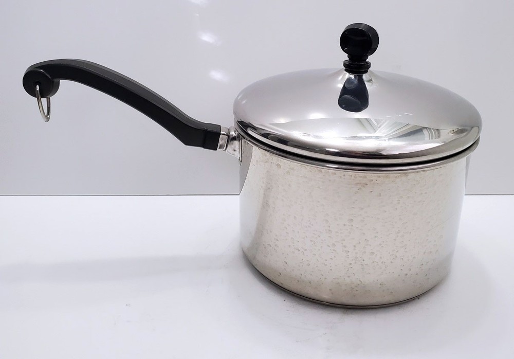 Farberware 18/10 Stainless Steel Saucepan 3Qt with Strainer Lid Pot Pan CLEAN