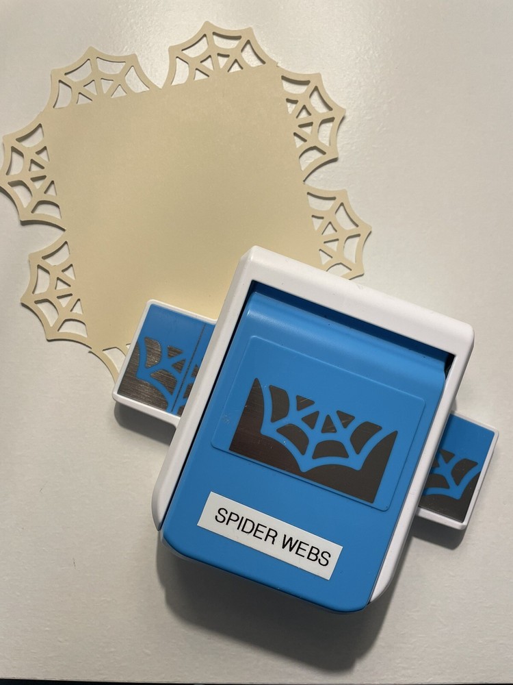 Creative memories Spider Webs Halloween Frame/Border Punch