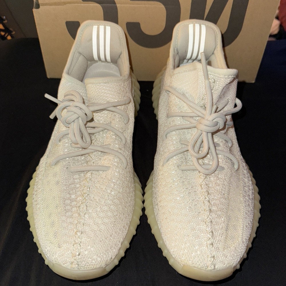 Size 10.5 - adidas Yeezy Boost 350 V2 Low Light